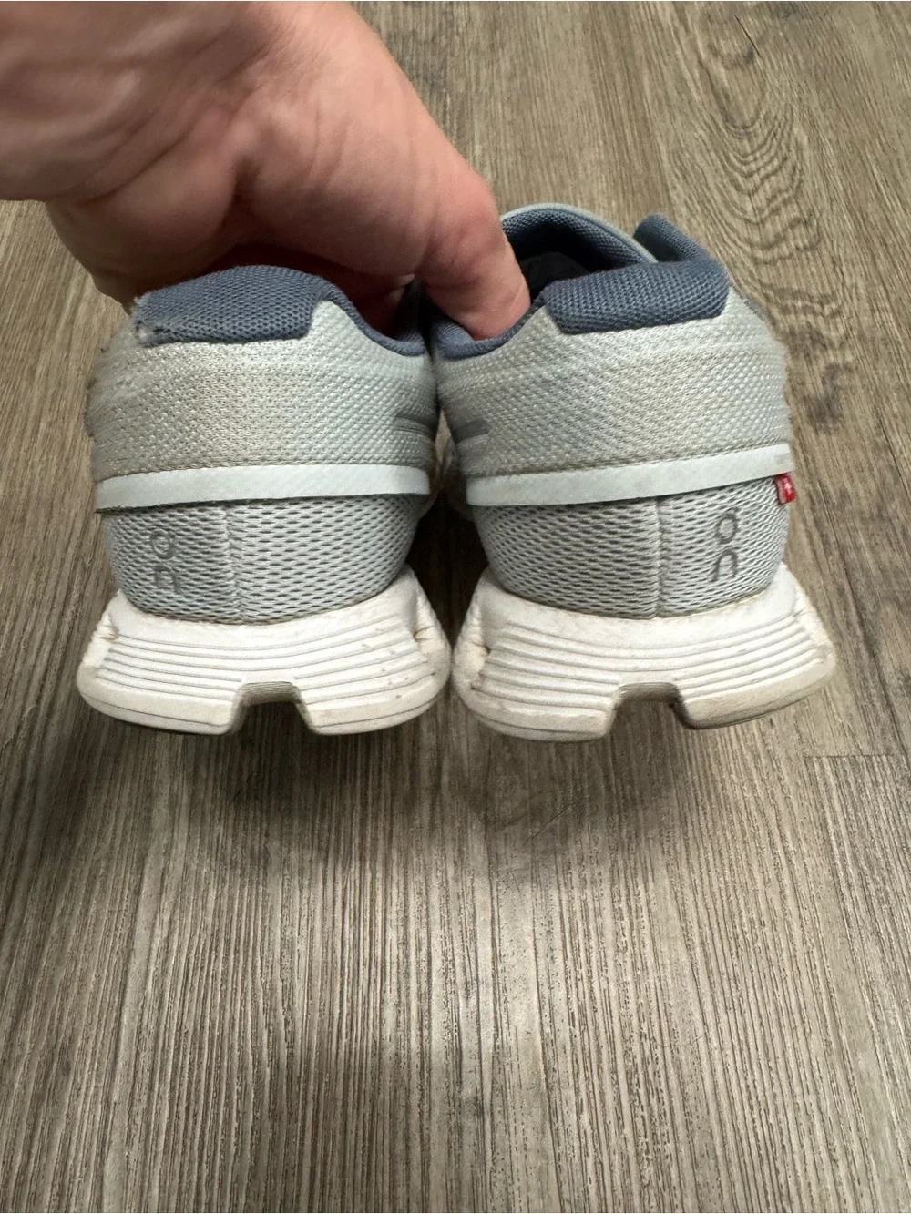 OnCloud cloud 6 women’s size 8